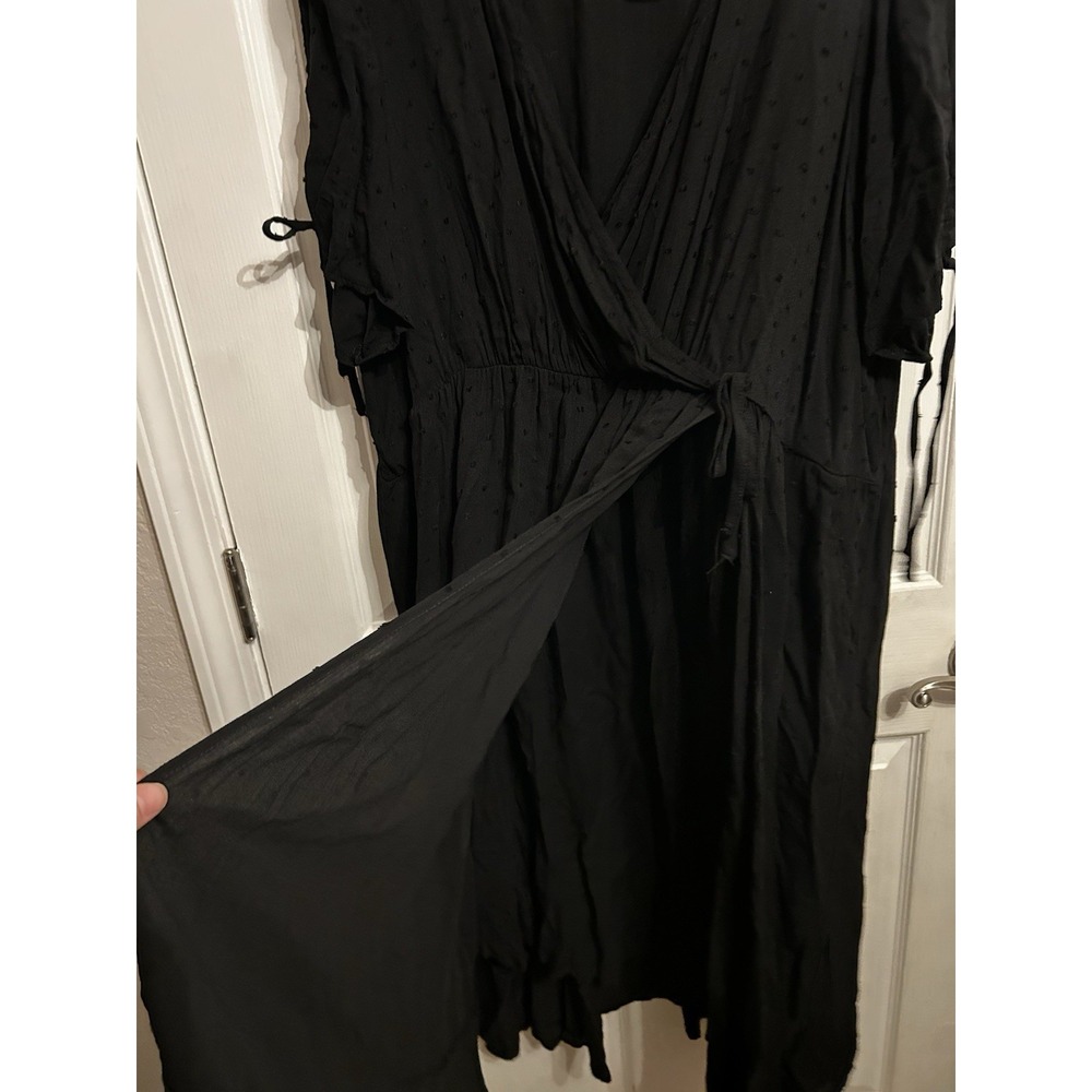 NWT Torrid 4 Dress 26 Midi Swiss Linen Surplice Wrap Dress V-Neck Wrap Tie Black - Picture 13 of 16